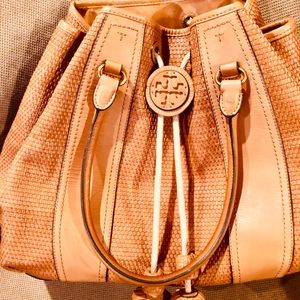 Absolutely beautiful canvas bag